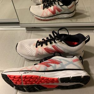 New Balance running shoes NWOT, 7.5 US, they run small though